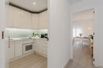 Una cocina o zona de cocina en ISG Apartments Bécquer Free Parking inside the building