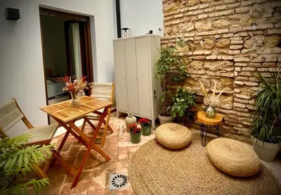 Un patio o zona al aire libre en Apartamento en casco histórico de Córdoba/piscina