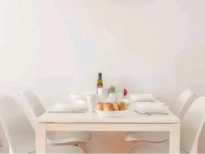 Comida en o cerca de este apartamento