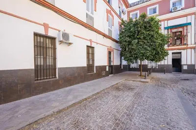 Plano de Sevillano apto en Centro cerca de Santa Justa