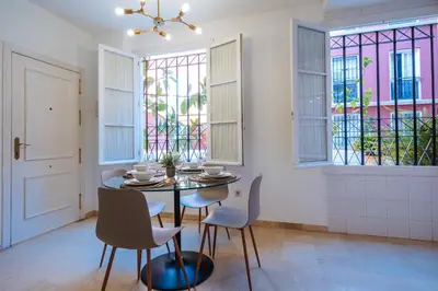 Plano de Lirio Suite Apartment - Private Parking included