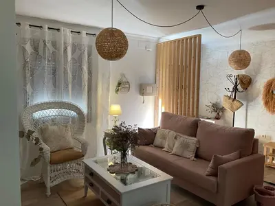 Zona de estar de MiraSierraHome... Tú hogar de vacaciones!
