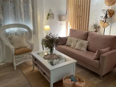 Zona de estar de MiraSierraHome... Tú hogar de vacaciones!