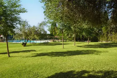 Jardín al aire libre en Crisol Jardines de Córdoba
