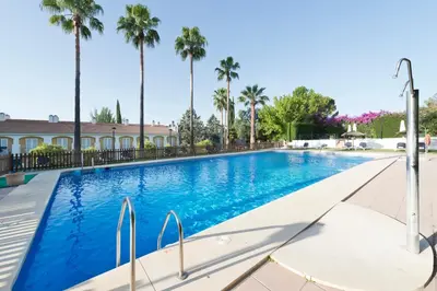 Piscina en o cerca de Exe Las Adelfas