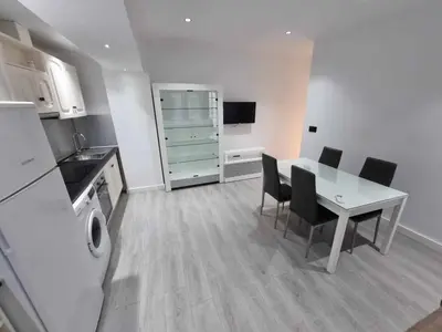 Una cocina o zona de cocina en Acc Vergara Parking cercano