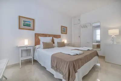 Cama o camas de una habitación en Las Azucenas de Conchaa- Parking privado gratuito