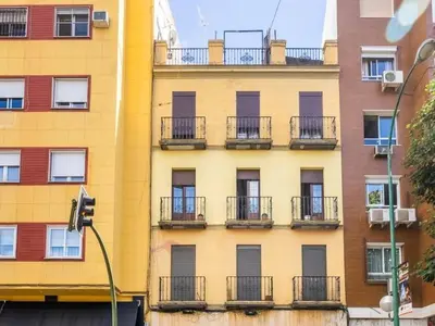 Edificio en el que se encuentra el apartamento