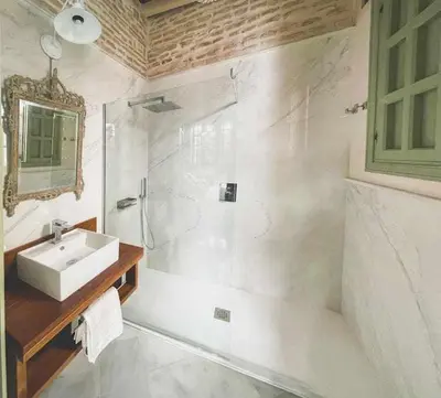 Un baño de Judería de Sevilla IV – Luxury Apartments.