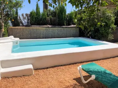 Piscina en o cerca de Casa Cueva El Naranjo Rocabella