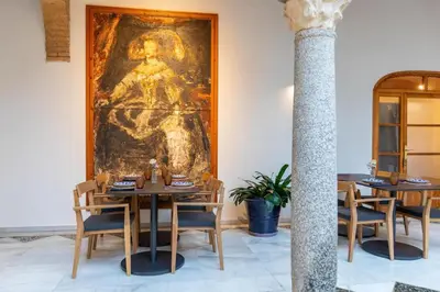 Un restaurante o sitio para comer en NH Collection Palacio de Córdoba