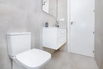 Un baño de BHost - Regina VIII