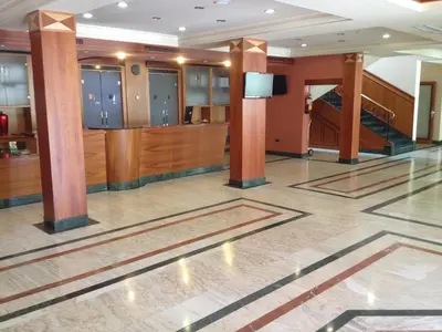 El vestíbulo o zona de recepción de Hotel Del Val