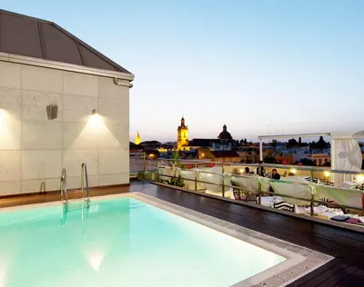 Piscina en o cerca de Hotel Sevilla Center