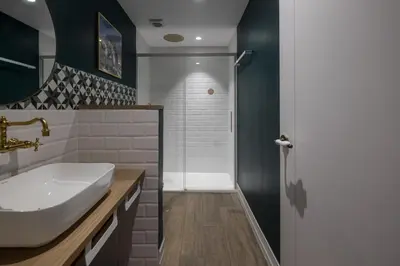 Un baño de Wello Apartments Sevilla