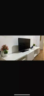 Una televisión o centro de entretenimiento en PLENO CENTRO DE SEVILLA- JUNTO IGLESIA MONTESIÓN