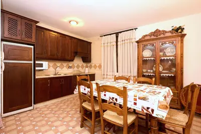 Una cocina o zona de cocina en Alojamiento La Nave de Zuheros