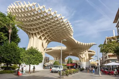 Plano de Descalzos city center by Valcambre