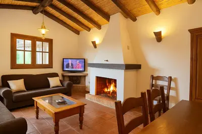 Una televisión o centro de entretenimiento en Villa La Margarita Rocabella