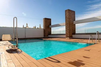 Piscina en o cerca de Sercotel Córdoba Medina Azahara