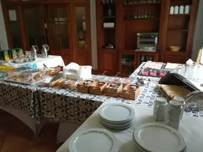 Comida en o cerca of this country house