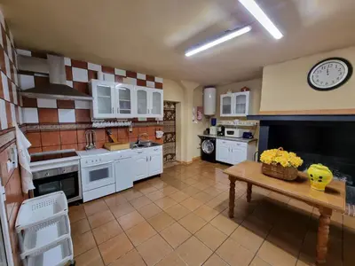Una cocina o zona de cocina en LA FUENTE ROMANA