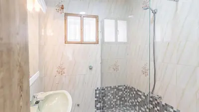 Un baño de Cortijo Rural Los Pinos Villanueva de Algaidas by Ruralidays