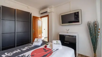 Una televisión o centro de entretenimiento en Villa de los Sueños Atarfe by Ruralidays