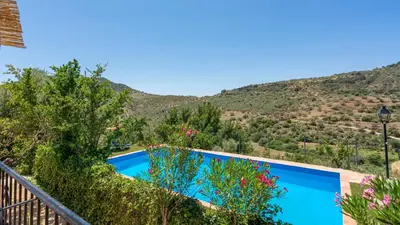 Piscina en o cerca de Casa Madrona Periana by Ruralidays