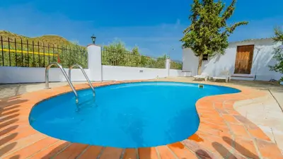 Piscina en o cerca de La Carrasca I Priego de Córdoba by Ruralidays