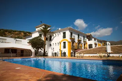 Piscina en o cerca de Huerta de las Palomas