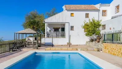 Piscina en o cerca de Cuesta Blanca Montilla by Ruralidays