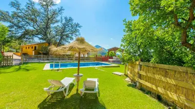 Piscina en o cerca de Cortijo El Encinar de Cobo Martos by Ruralidays