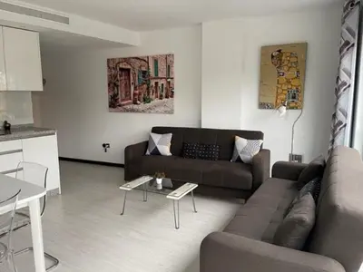 Zona de estar de TECNOCORDOBA aparcamiento privado gratuito y piscina