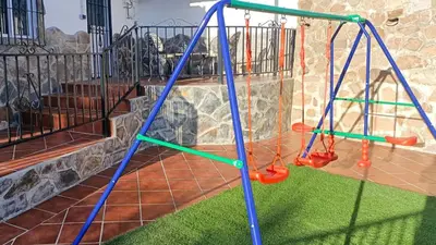 Zona de juegos infantil en Villa La Higuera Antequera - La Higuera by Ruralidays