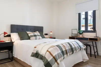 Cama o camas de una habitación en AvantiStays Clavel, la terraza te conquistará