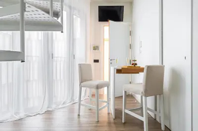 Una televisión o centro de entretenimiento en AvantiStays Jazmin, Sevilla en estado puro