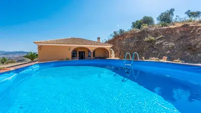 Piscina en o cerca de Casa Cuatro Vientos Almogía by Ruralidays