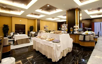 Utensilios para hacer té y café en Hotel Cordoba Center