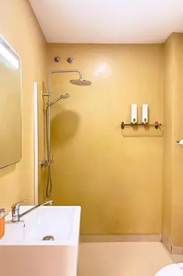 Un baño de Acogedor y tranquilo cerca de las setas - centro