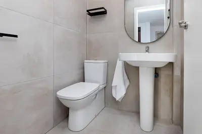 Un baño de BHost - Regina III