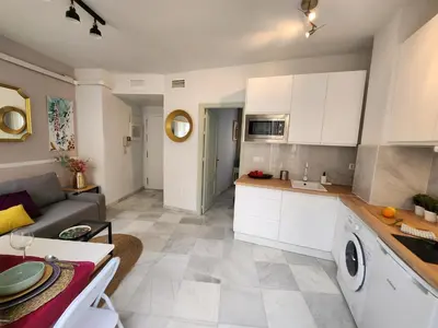 Una cocina o zona de cocina en Balcony Sol - Lovely Center Apartments Seville