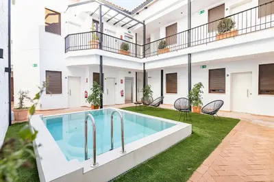 Piscina en o cerca de BHost - Regina IV