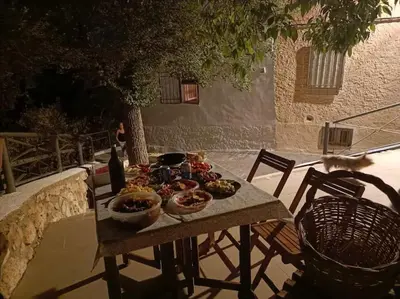 Comida en o cerca de este apartamento