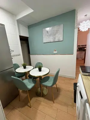 Una cocina o zona de cocina en Airbhouse Private Rooms & Apartments