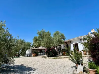 Edificio en el que se encuentra la casa o chalet