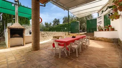 Un patio o zona al aire libre en Cortijo el Cortijuelo Villanueva de Algaidas by Ruralidays