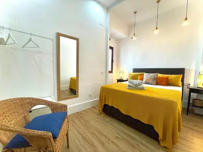 Cama o camas de una habitación en Appartement Neuf avec Rooftop 69 M2 - STAYINSEVILLE
