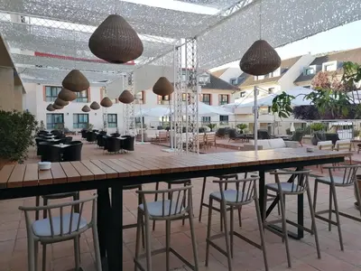 Un restaurante o sitio para comer en Hotel Antequera Hills