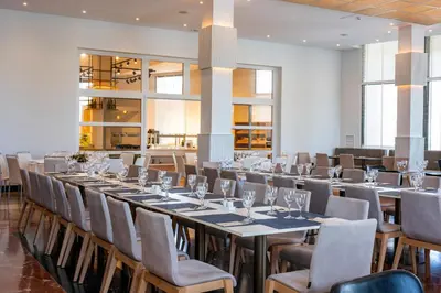 Un restaurante o sitio para comer en Hotel Antequera Hills